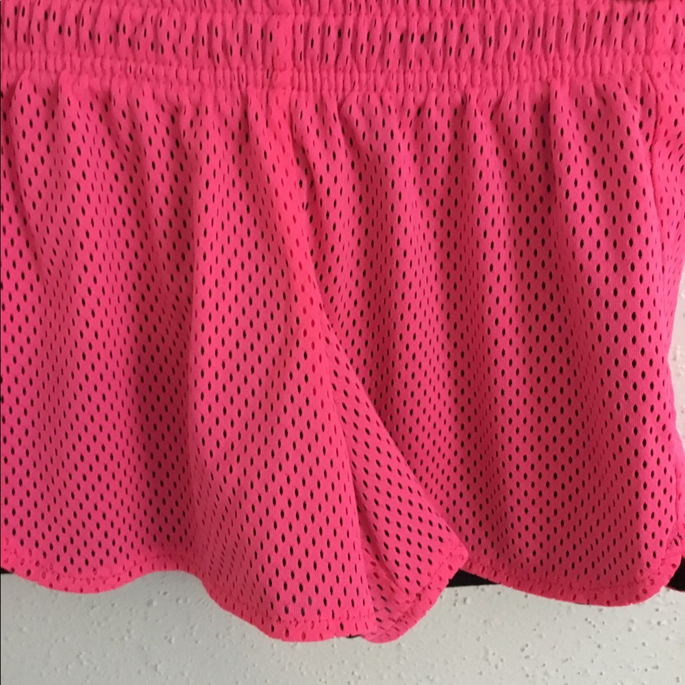 PERFORMANCE SHORTS - Picture 3 of 10